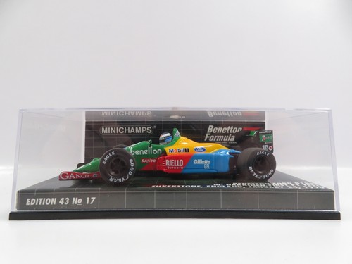 Minichamps 400890219 - 1:43,